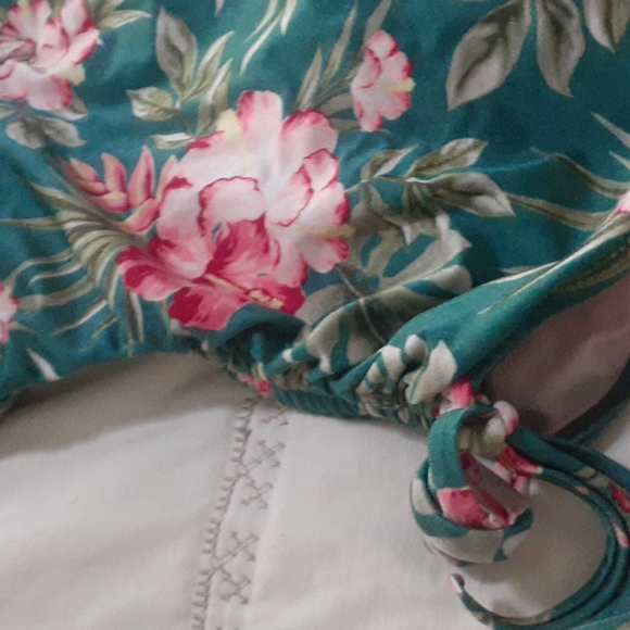 Shade and shore green floral one piece bathing suit size 34C - Picture 4 of 11